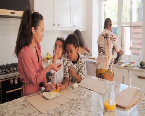 天津代生助孕攻略：安顺第三代试管婴儿技术详解与费用考量